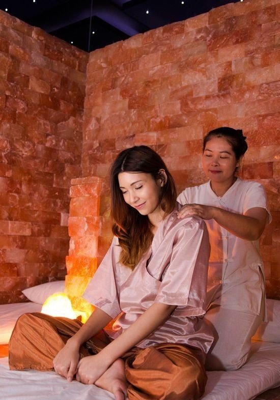 royal aura spa & massage center (6)